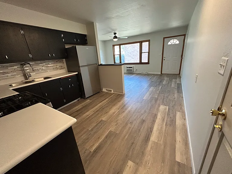 5821 Garrett Ln #3 — Photo 8