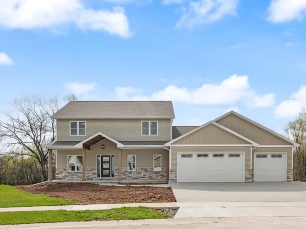 N8744 Connor Cir, Menasha, WI 54952