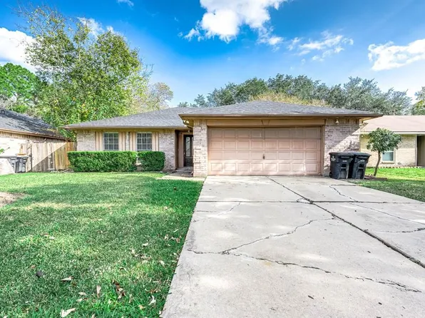 10707 Forest Leaf Dr, Sugar Land, TX 77498