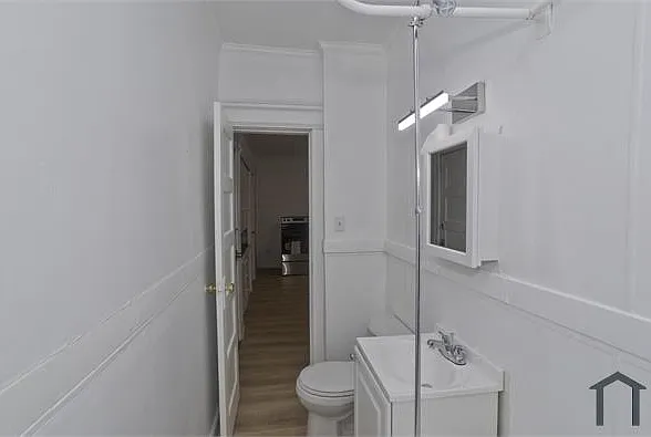 31 Rose St #1 — Photo 10