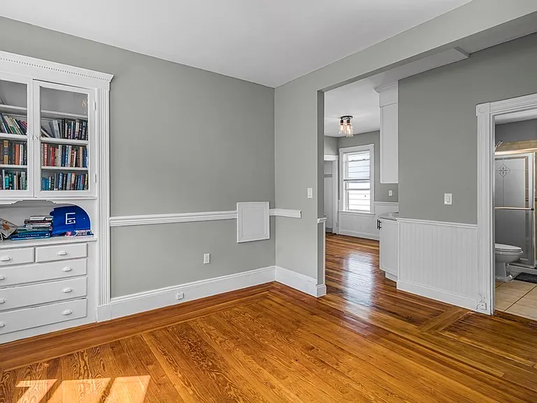 37 Harbor View St #3L — Photo 2
