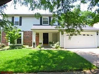 823 Weatherwood Dr photo 1