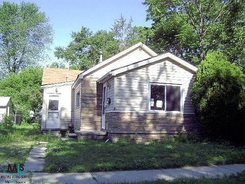 1st image of 27109 Dartmouth St W