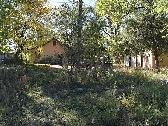 5th image of 916 S 2nd St