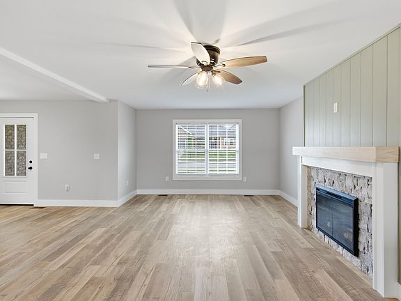 4th image of 639 Fourwinds Dr