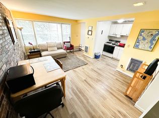 5032 22nd Ave NE #A, Seattle, WA 98105