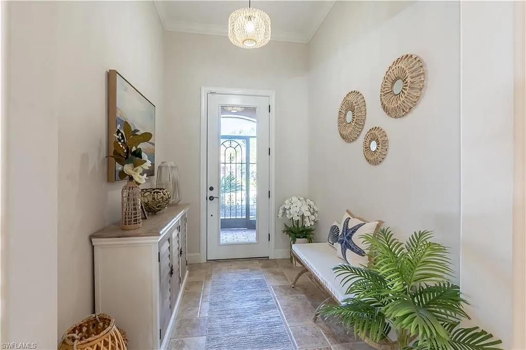 3 bed, 3.0 bath, 2384 sqft, $15,000 — Photo 4