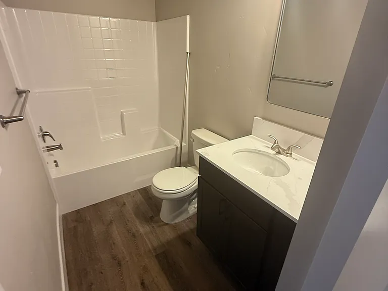 1055 Bighorn St #A — Photo 6