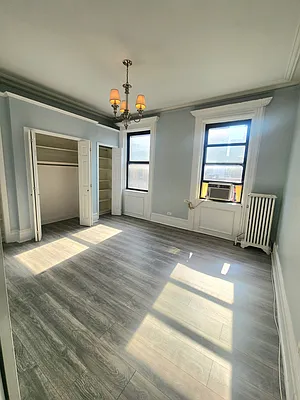 Rented by Oxford Property Group | media 6