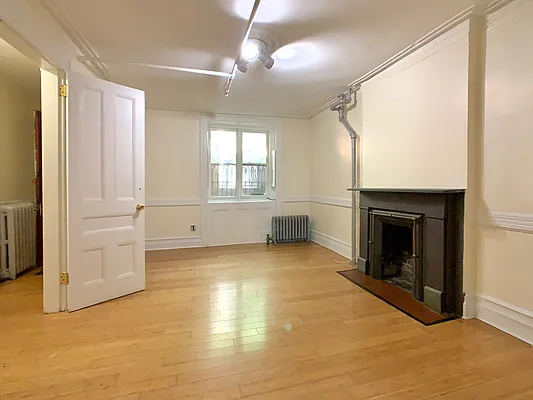 Rented by Brown Harris Stevens | media 38