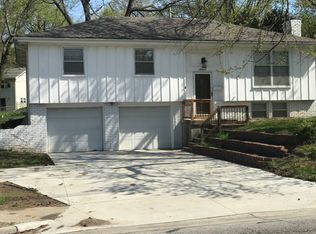 10000 W 95th St, Overland Park, KS 66212