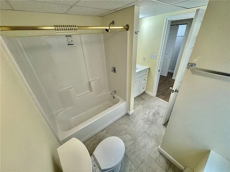 32 Silva St — Photo 21