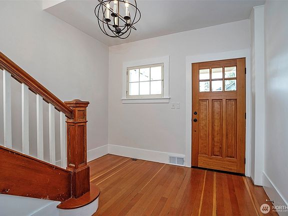 4th image of 3901 N Mullen Street
