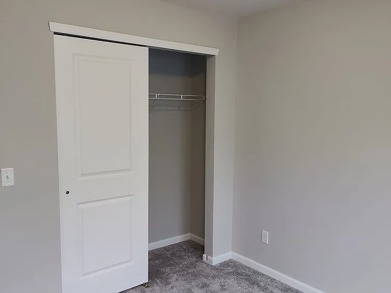 5236 Hampton St NE — Photo 7
