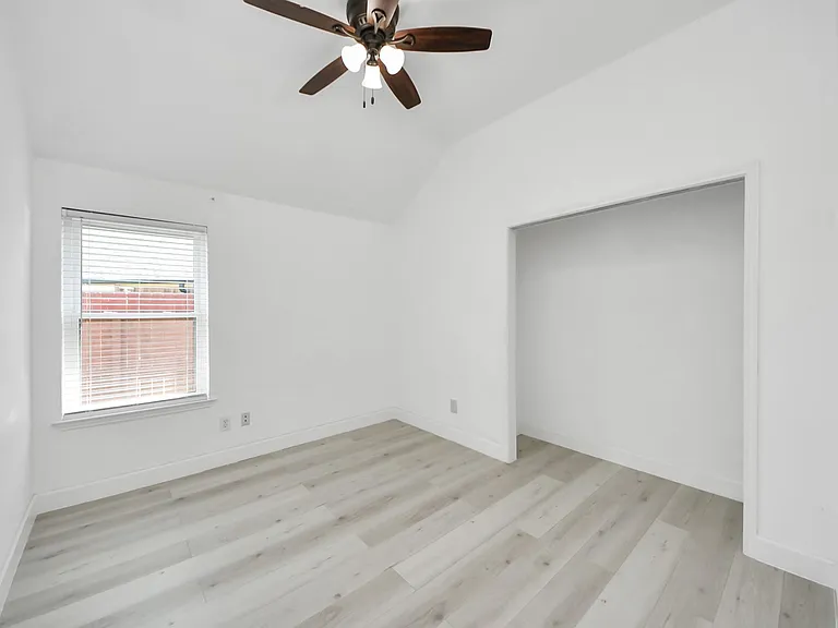 10850 White Oak Point Ct — Photo 21