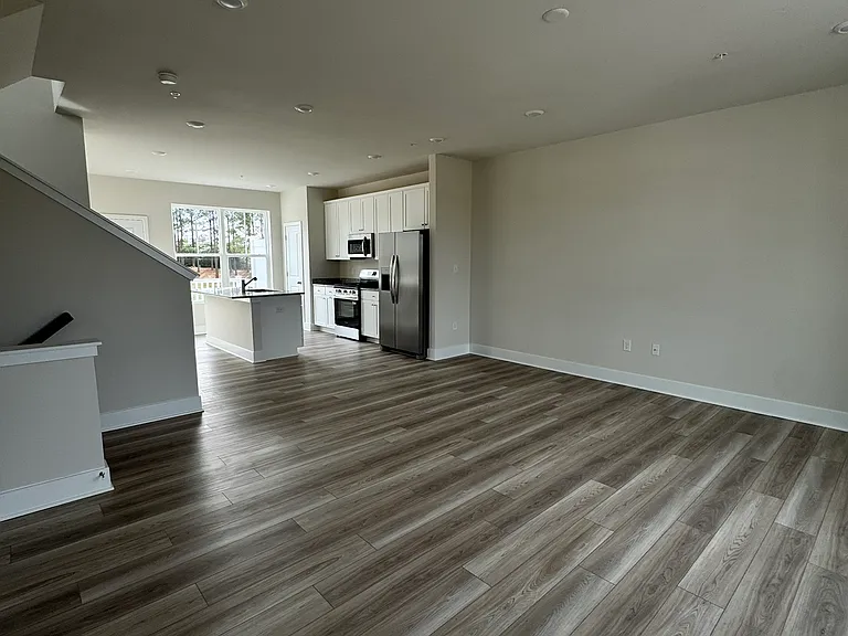 2214 Winterberry Ln — Photo 22