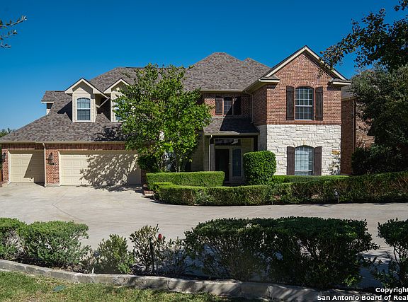 3rd image of 914 Corkwood Trl