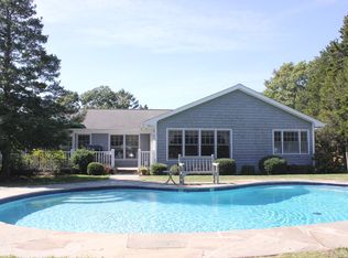 514 N Main St, Southampton, NY 11968