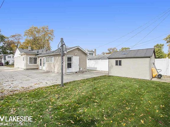 4th image of 26536 Palmer Blvd