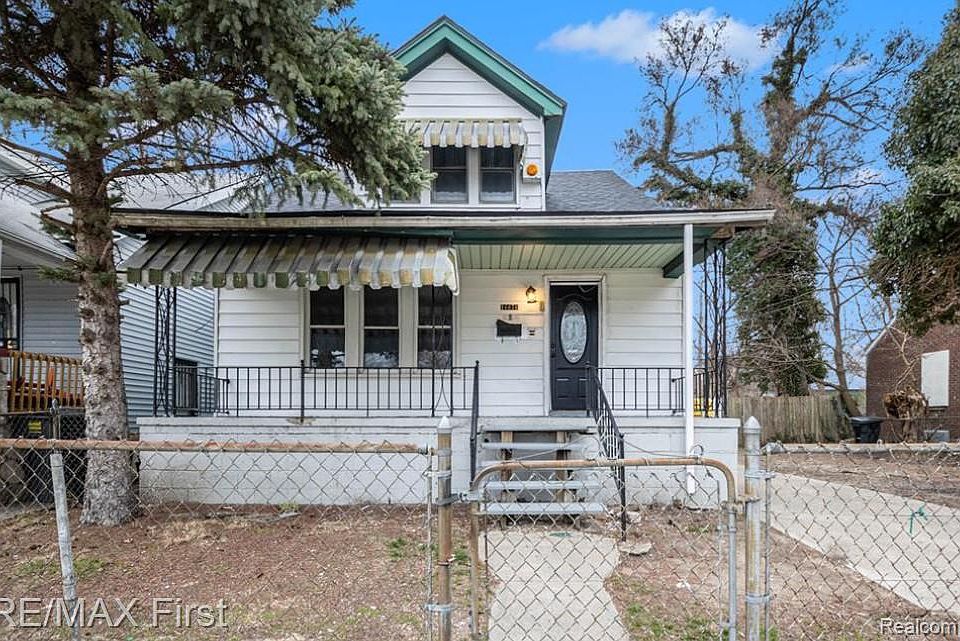 1st image of 16676 Tuller St