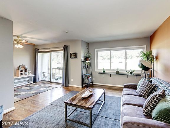 3rd image of 7920 Towerbell Ct