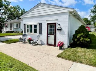 1186 Race Dr, Troy, OH 45373