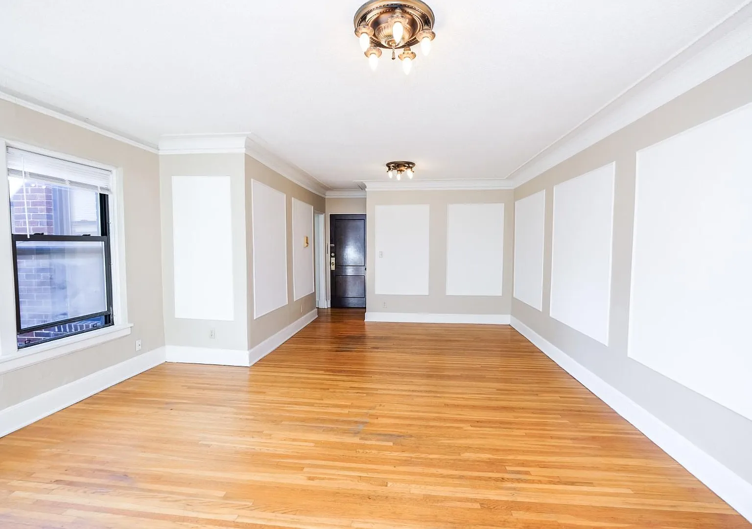 Yale Apartments — Photo 1