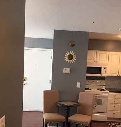 5th image of 4318 Albert Ave