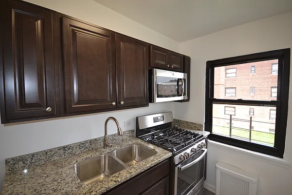 Rented by Silverstein Collection LLC  | media 2