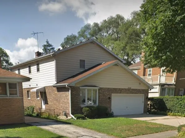 5449 Suffield Ter, Skokie, IL 60077