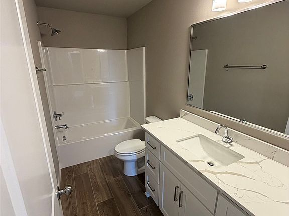 5th image of 5121 S Everett Dr