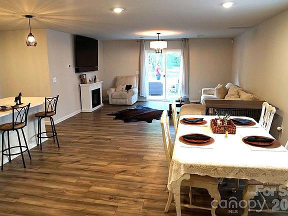 4th image of 50 Parkwood Ct