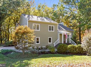 2450 Brussels Ct, Reston, VA 20191