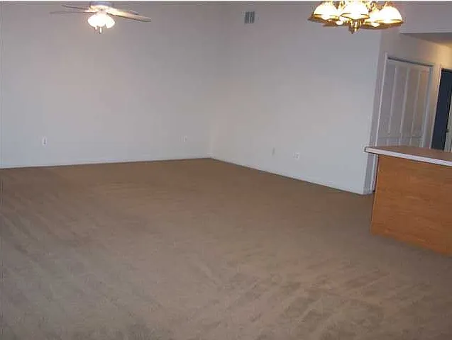 Walnut Hollow Apts — Photo 5