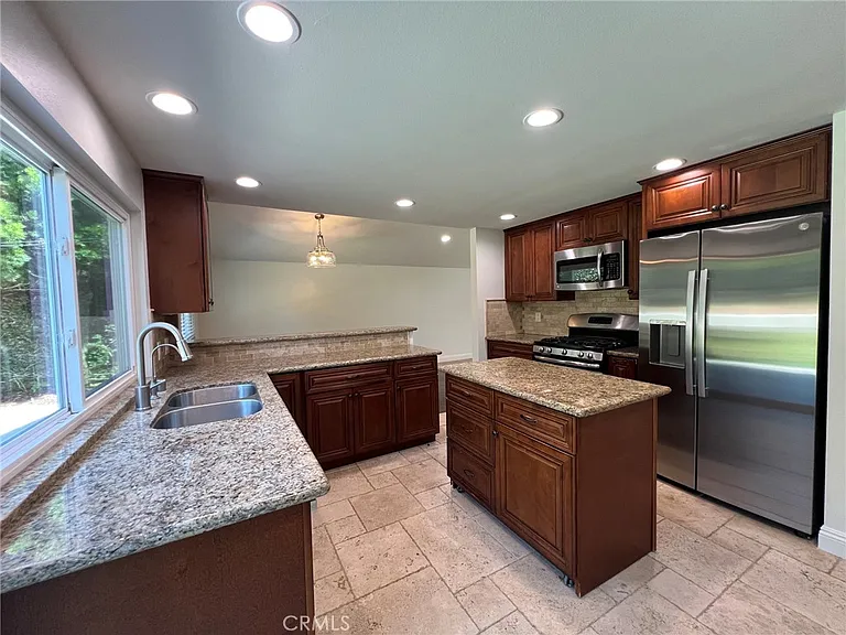 25281 Parthenon Ave — Photo 5