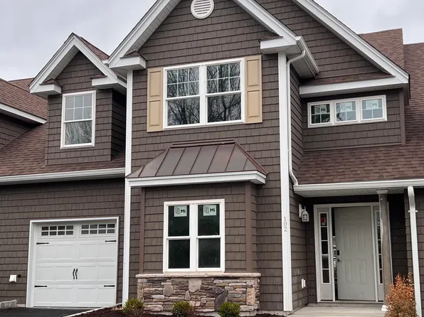 102 Braeburn Path, Matamoras, PA 18336