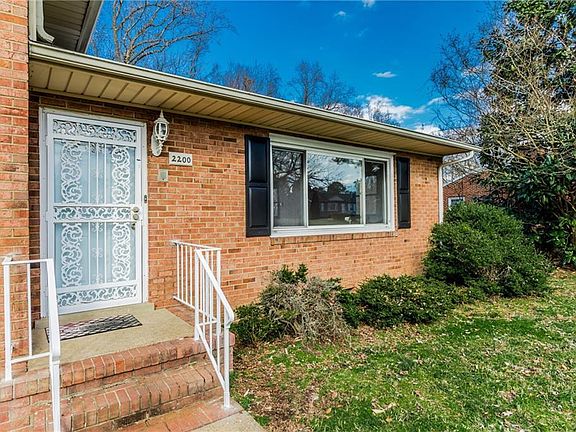 5th image of 2200 Arbor Dr