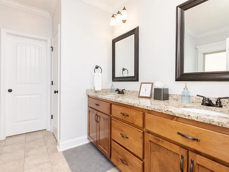 Master Bathroom w/walk in shower and tub.
