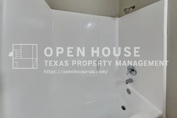 4066 Tulip Tree Dr — Photo 18