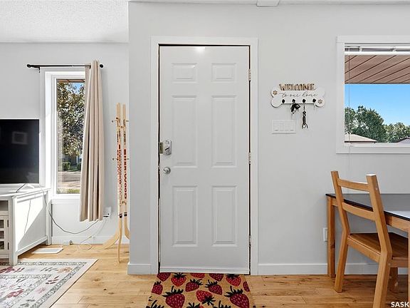 3rd image of 1146 Graham ROAD