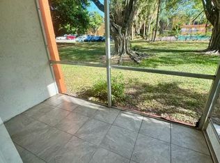 4384 NW 9th Ave, Pompano Beach, FL 33064