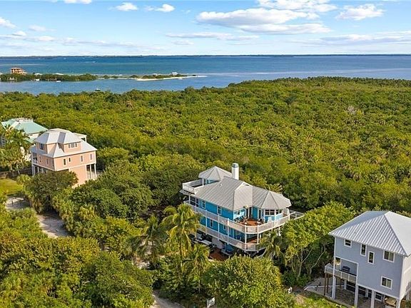 4th image of 621 Rum Rd