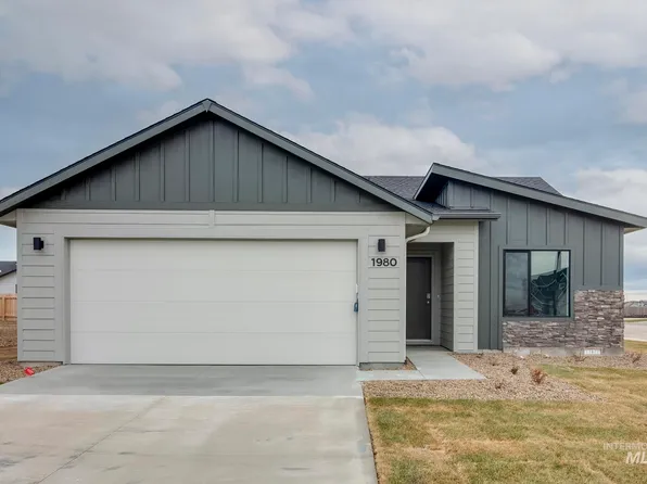 1980 SW Sharpshinned Ave, Mountain Home, ID 83647