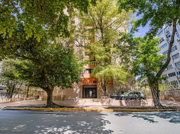 Full Power Generator Kings Court St #80-804, San Juan, PR 00911