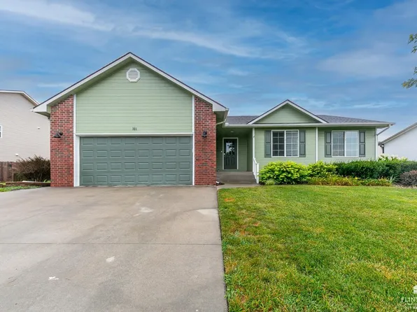321 Highland Ridge Dr, Manhattan, KS 66503