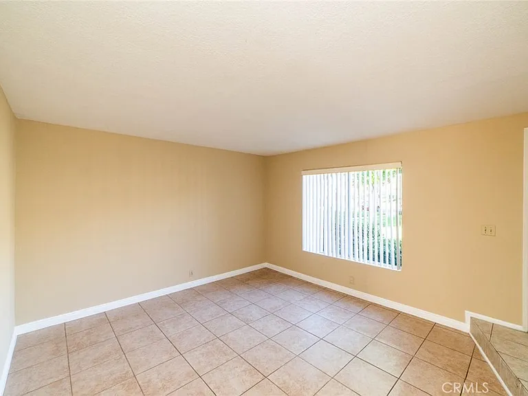 24 Elderglen — Photo 15