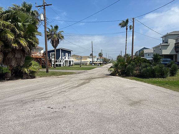 5th image of 16643 Bermuda Way