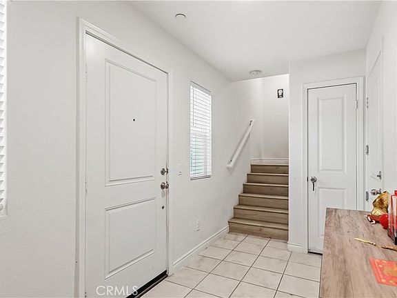 3rd image of 3383 Lynd Ave