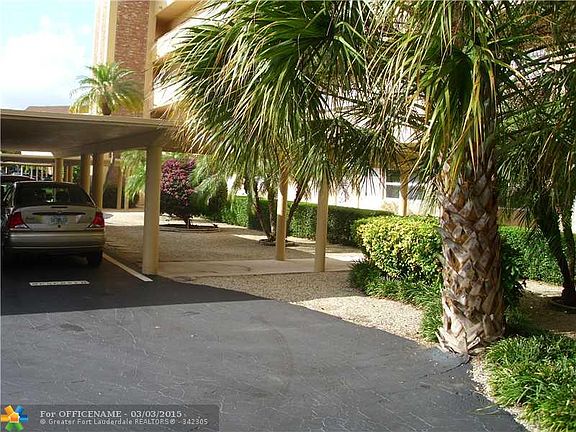 3rd image of 4100 Crystal Lake Dr APT 107