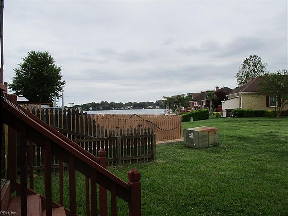 4th image of 1707 Volvo Pkwy